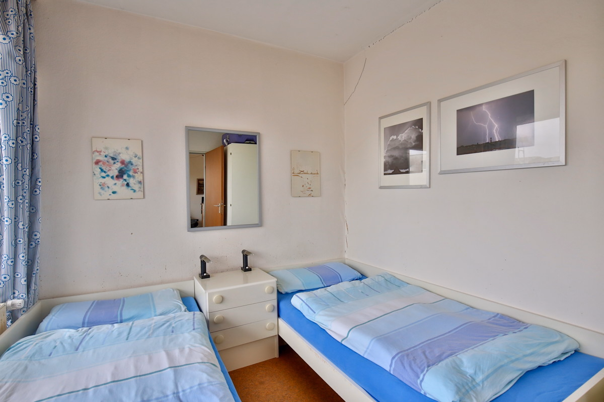 Schlafzimmer 1