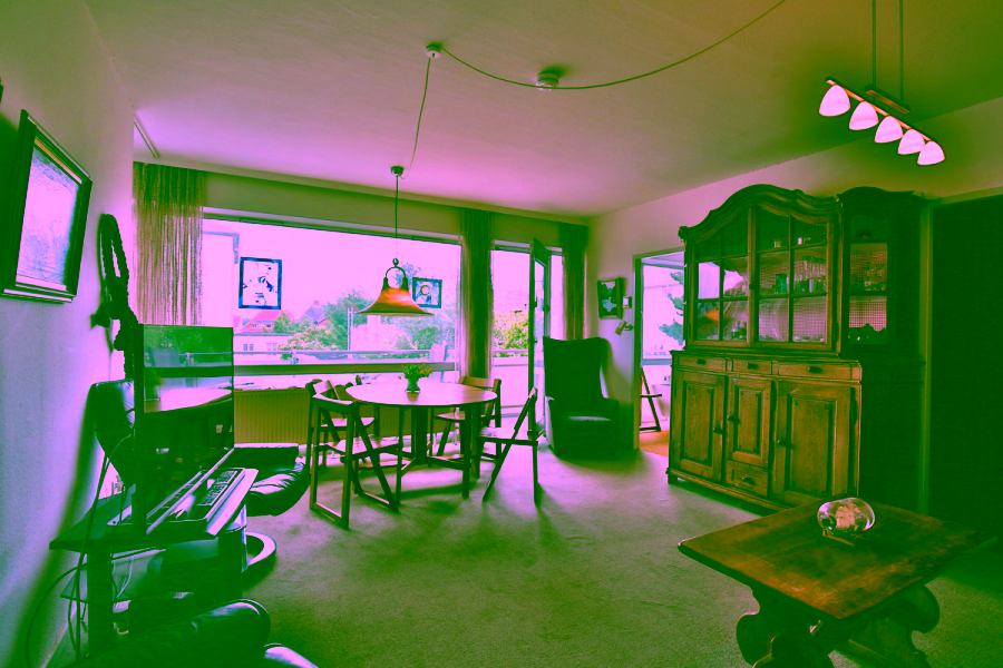 Wohnung mit großem Süd-West-Balkon, 2 Schlafzimmern und viel Potenzial - Wohnbereich (11899)