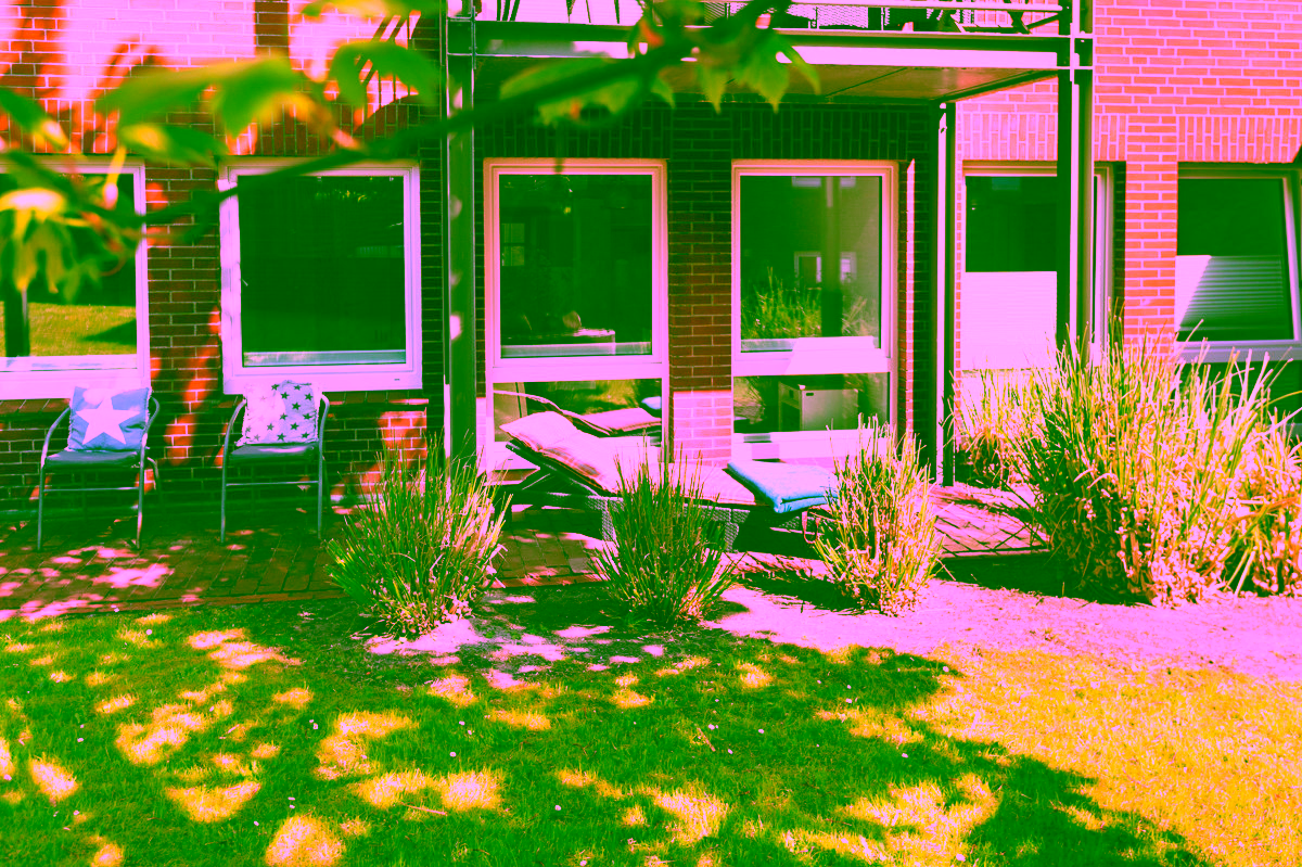 Moderne Erdgeschosswohnung am Januspark mit 2 Schlafzimmer und Garten