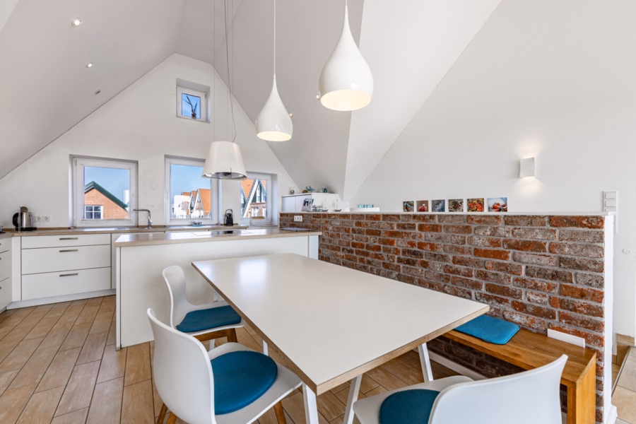 Quartier 7° Ost – Traumhafte 100 m² Ferienwohnung mit wunderschönem Balkon! - Essbereich (14498)