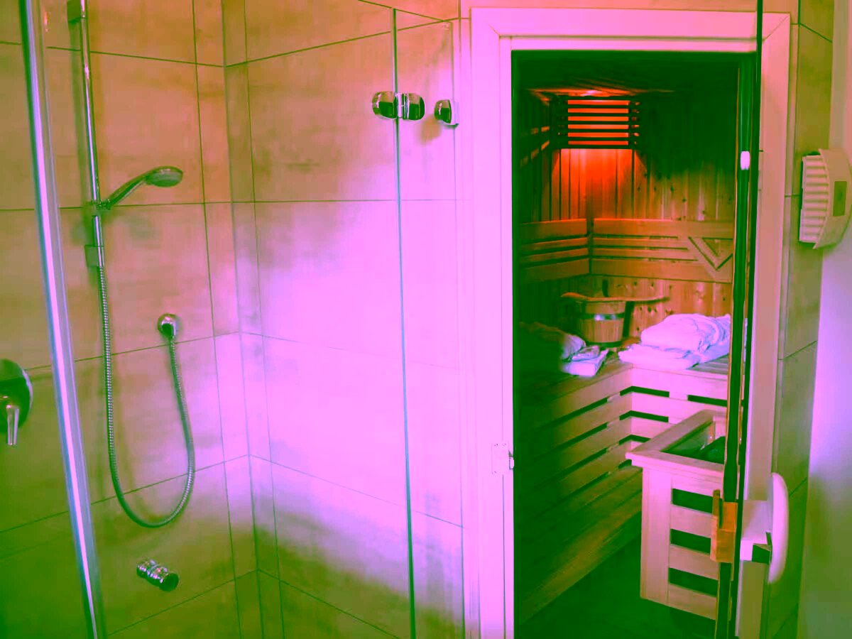 Badezimmer und Sauna