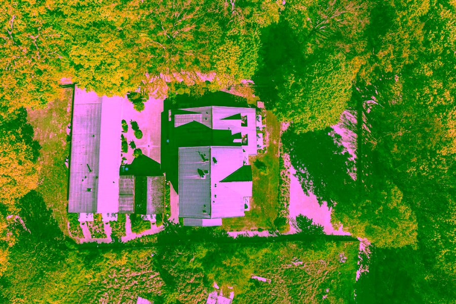 Villa im malerischen Naturidylle mit 20 Wohnungen und bestem Meerblick. (Einzelverkauf) - Luftaufnahmen (9732)