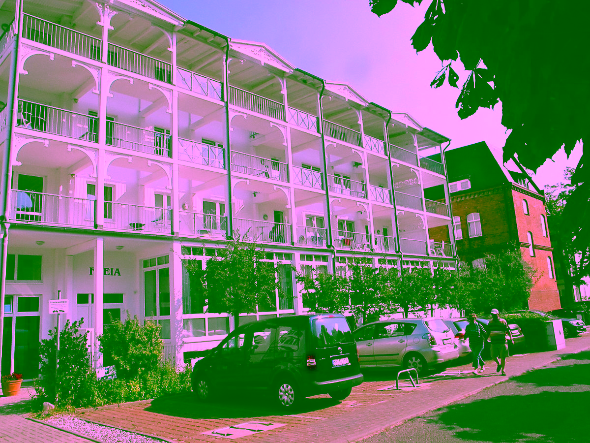 9221-lang4#Hausansicht