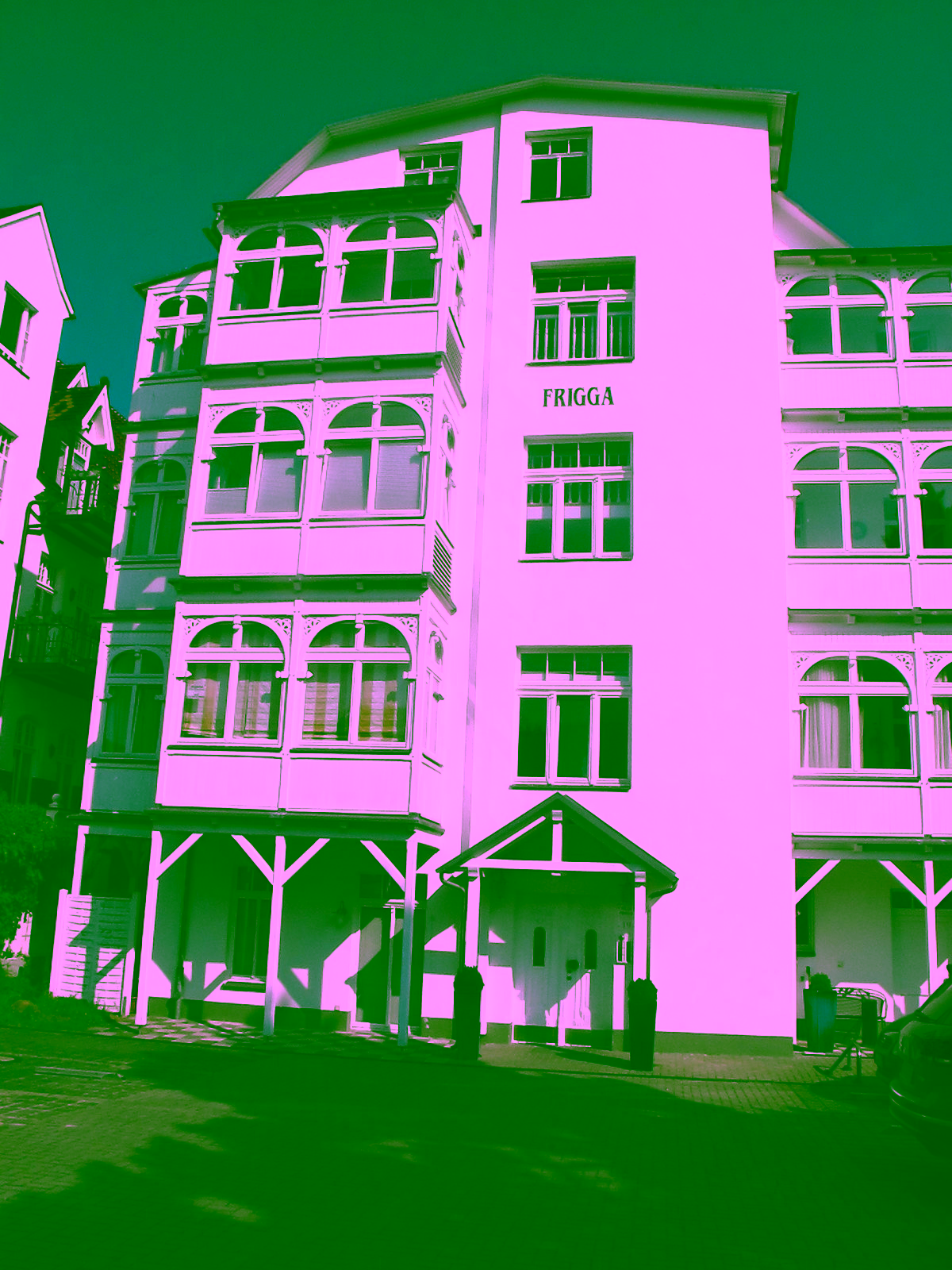 9221-lang3#Hausansicht