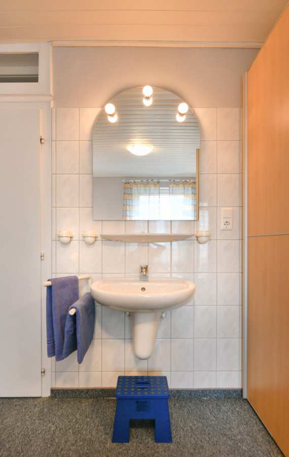 Südwind trifft Südblick – gemütliche 2-Zimmer Wohnung - Schlafzimmer (30546)