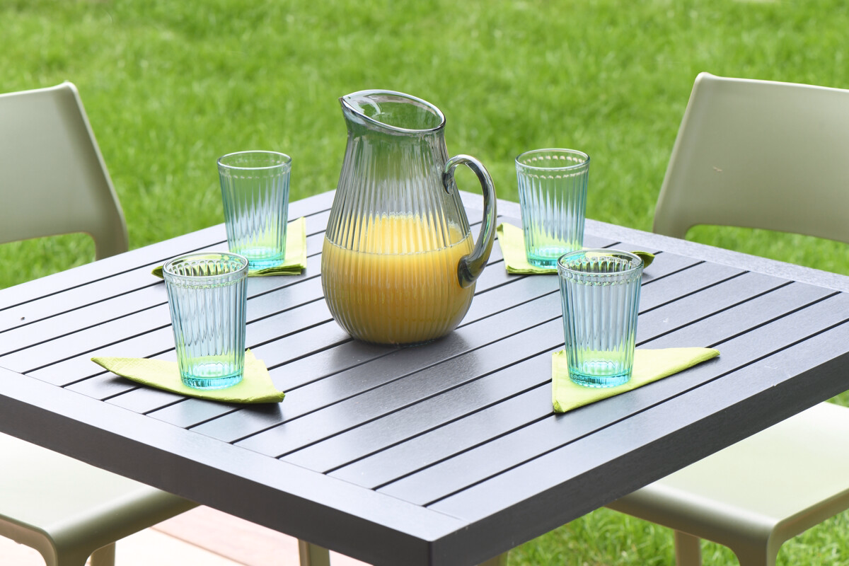 Gartentisch