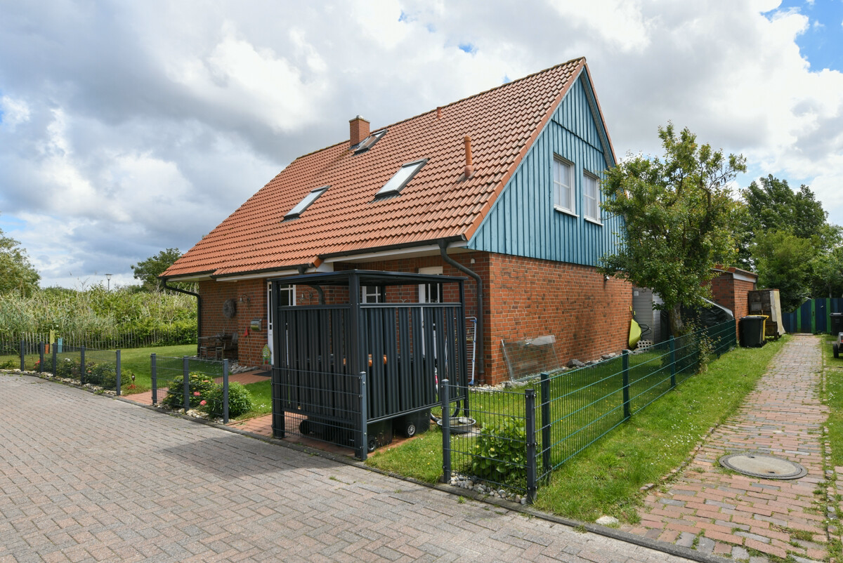 Außenansicht Straßenseite