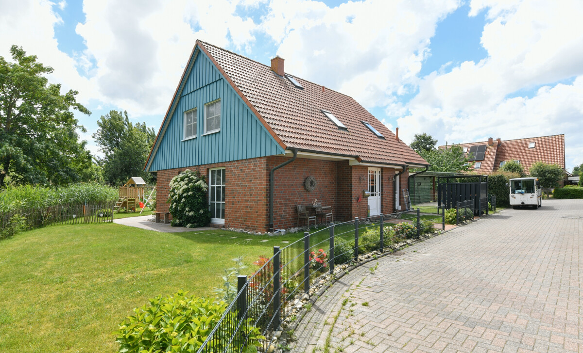 Außenansicht Straßenseite