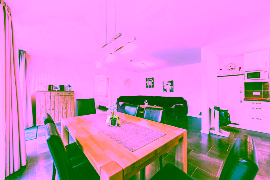 Wohnkomfort trifft auf perfekte Lage: Mehrfamilienhaus mit drei Wohneinheiten - WH Arielle (10766)