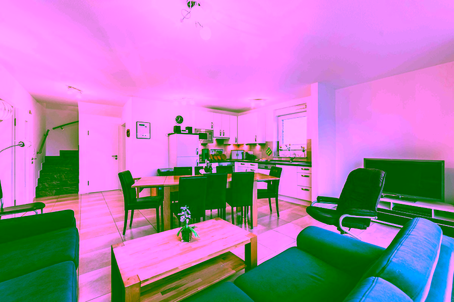 Strandnah und zentral trifft auf modern und großzügig. Wohnung mit Dachterrasse. - Wohn-, Koch- und Essbereich (10447)